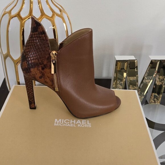 Michael Kor Boot Shoe - Picture 2 of 2